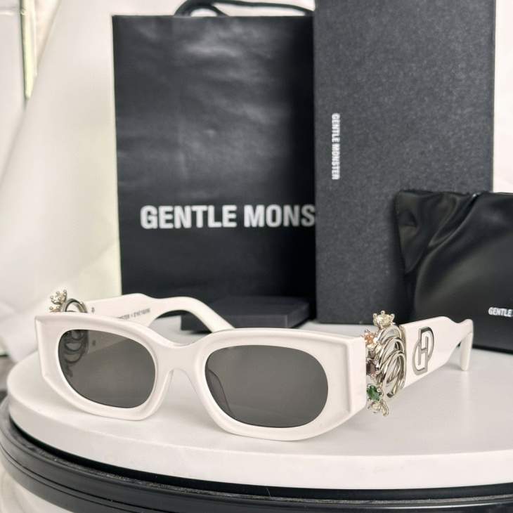 Picture of Gentle Monster Sunglasses _SKUfw66177829fw